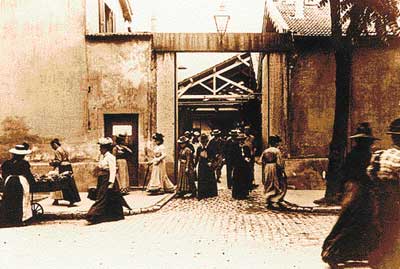 La sortie des usines Lumières 1895